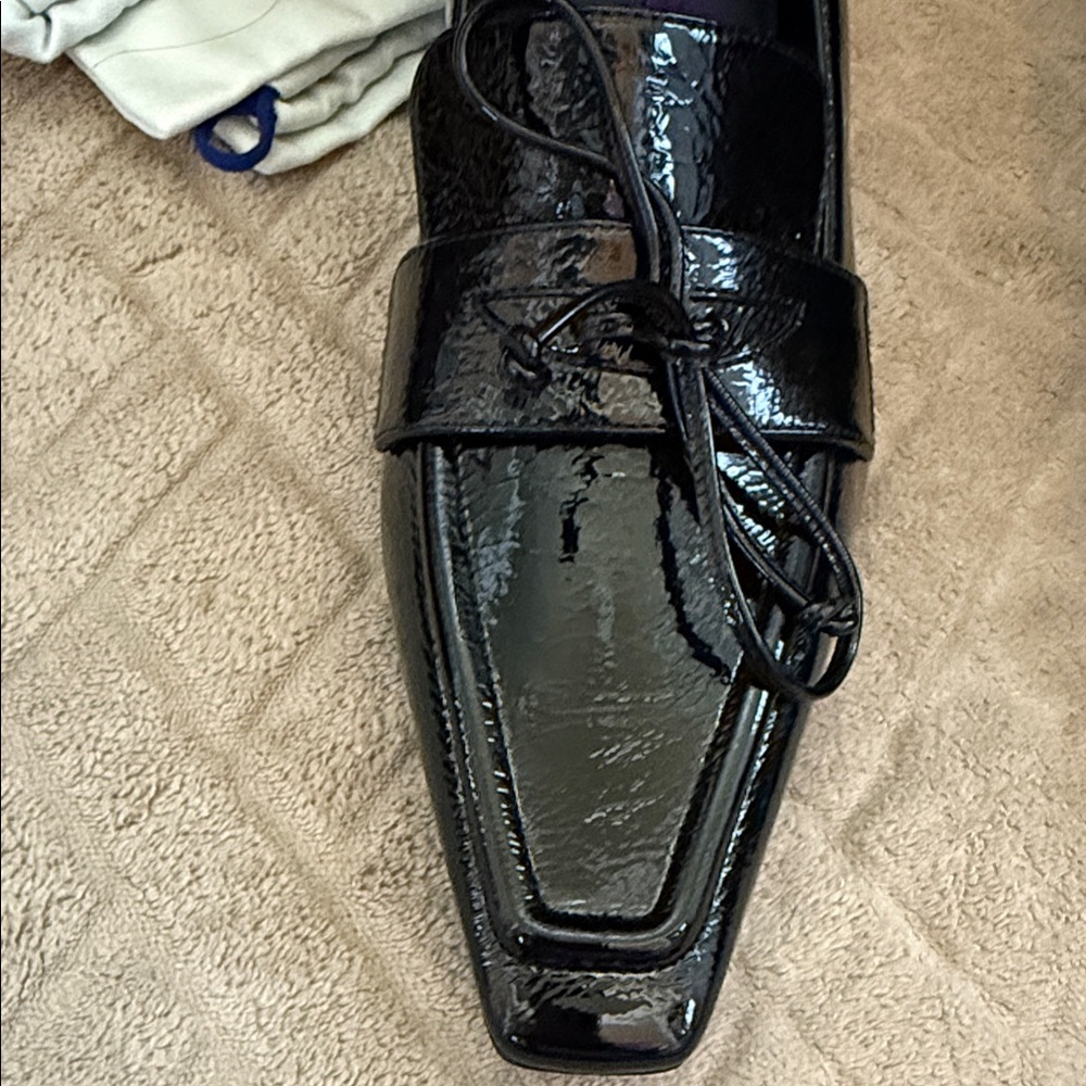 Burberry Black Patent Leather Heels - Picture 7 of 9